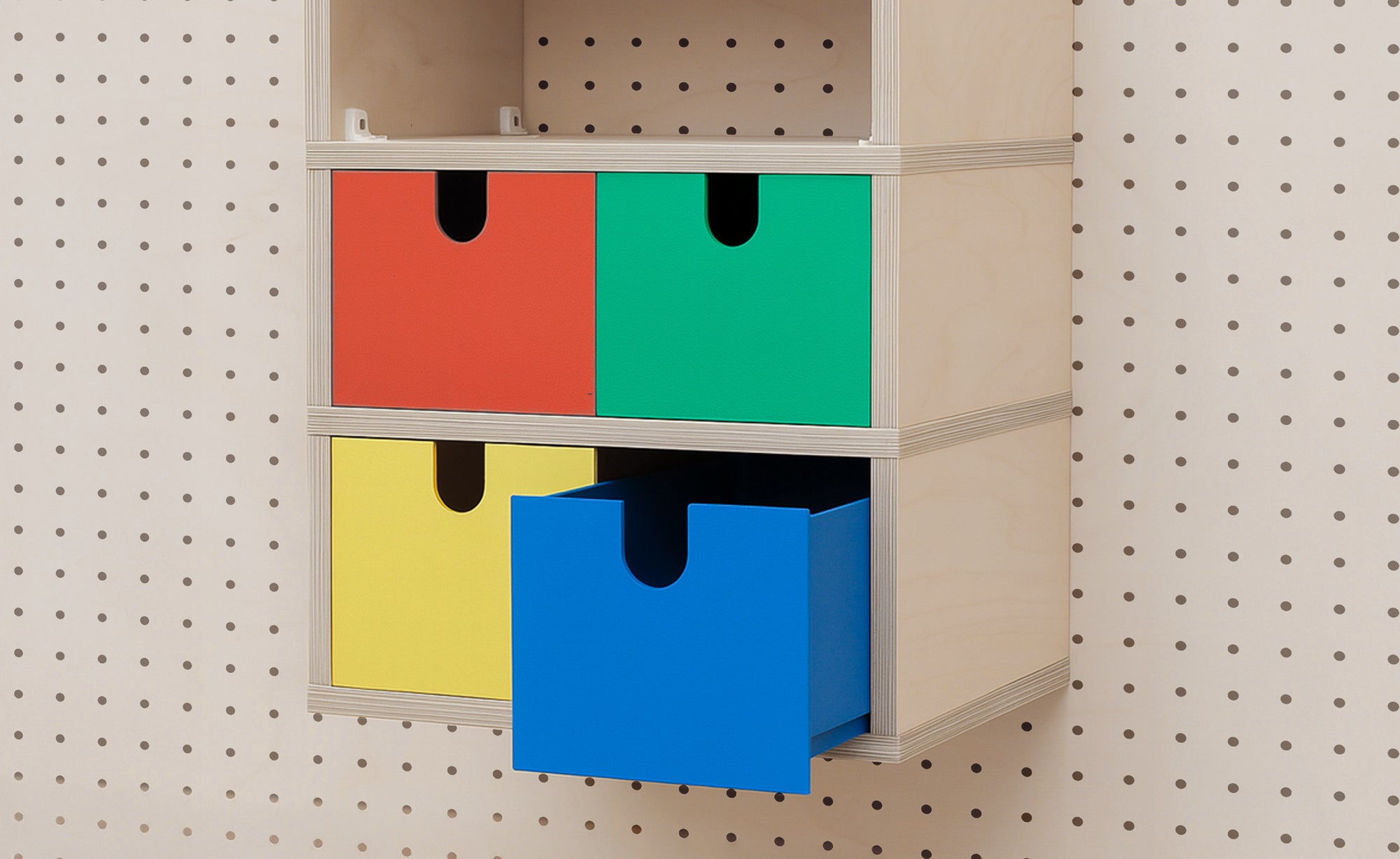 3-section locker
