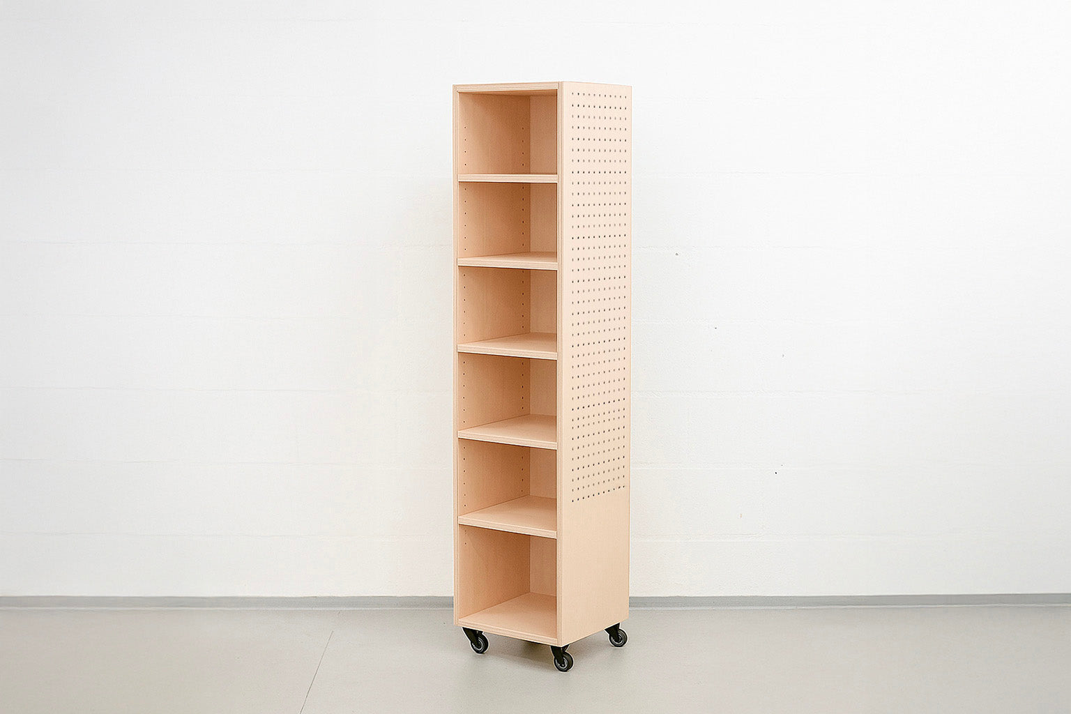 Tour de rangement perforée - Pegboard casier de rangement sur roulettes