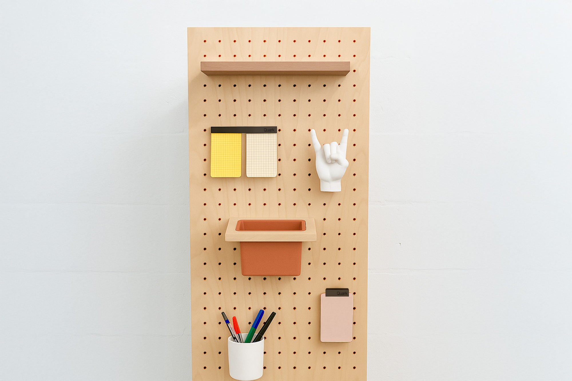 Tour de rangement perforée - Pegboard casier de rangement sur roulettes