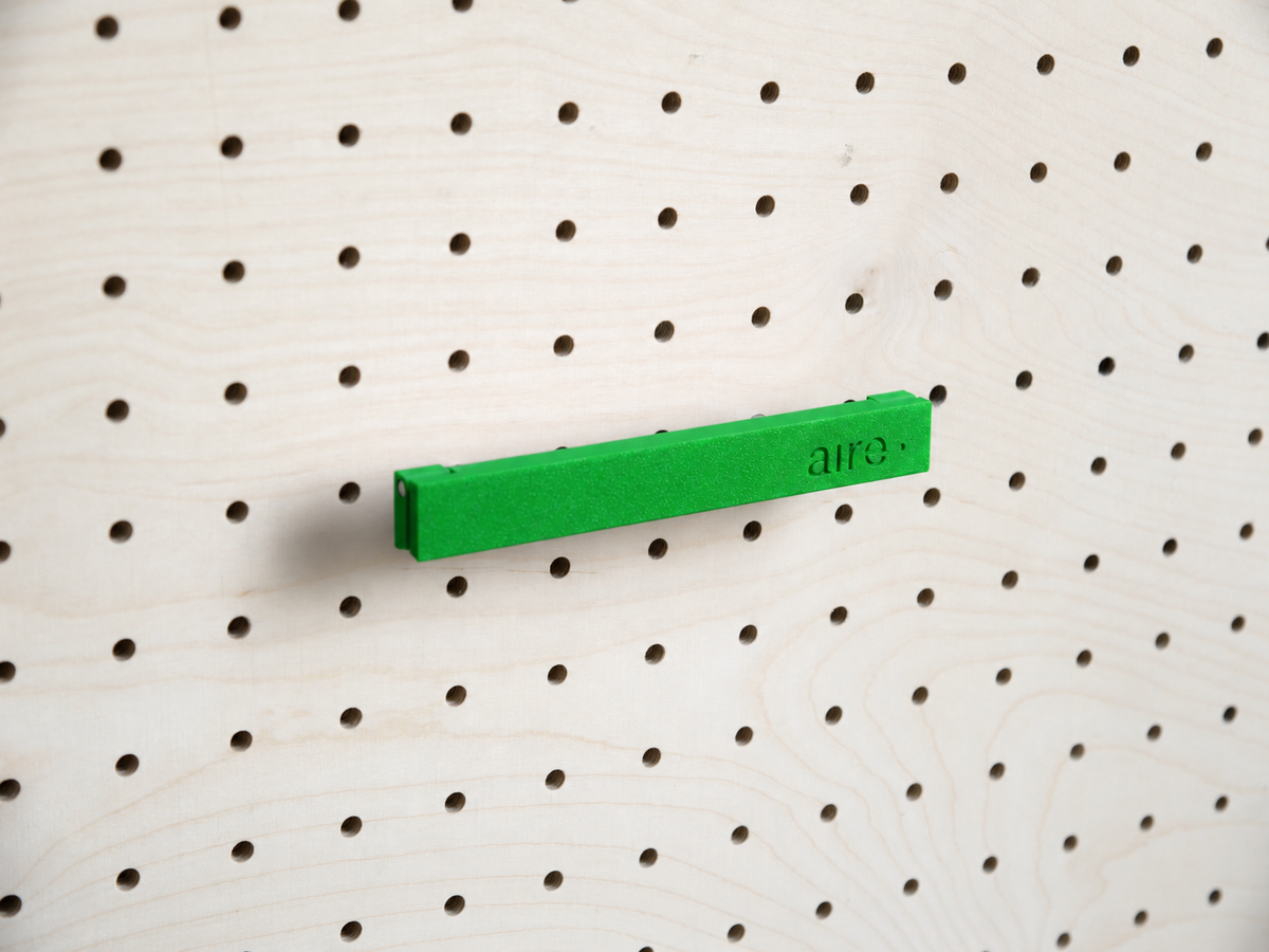 Magnetische Fotoklammer für Pegboard – Kartenclip für die Lochwand