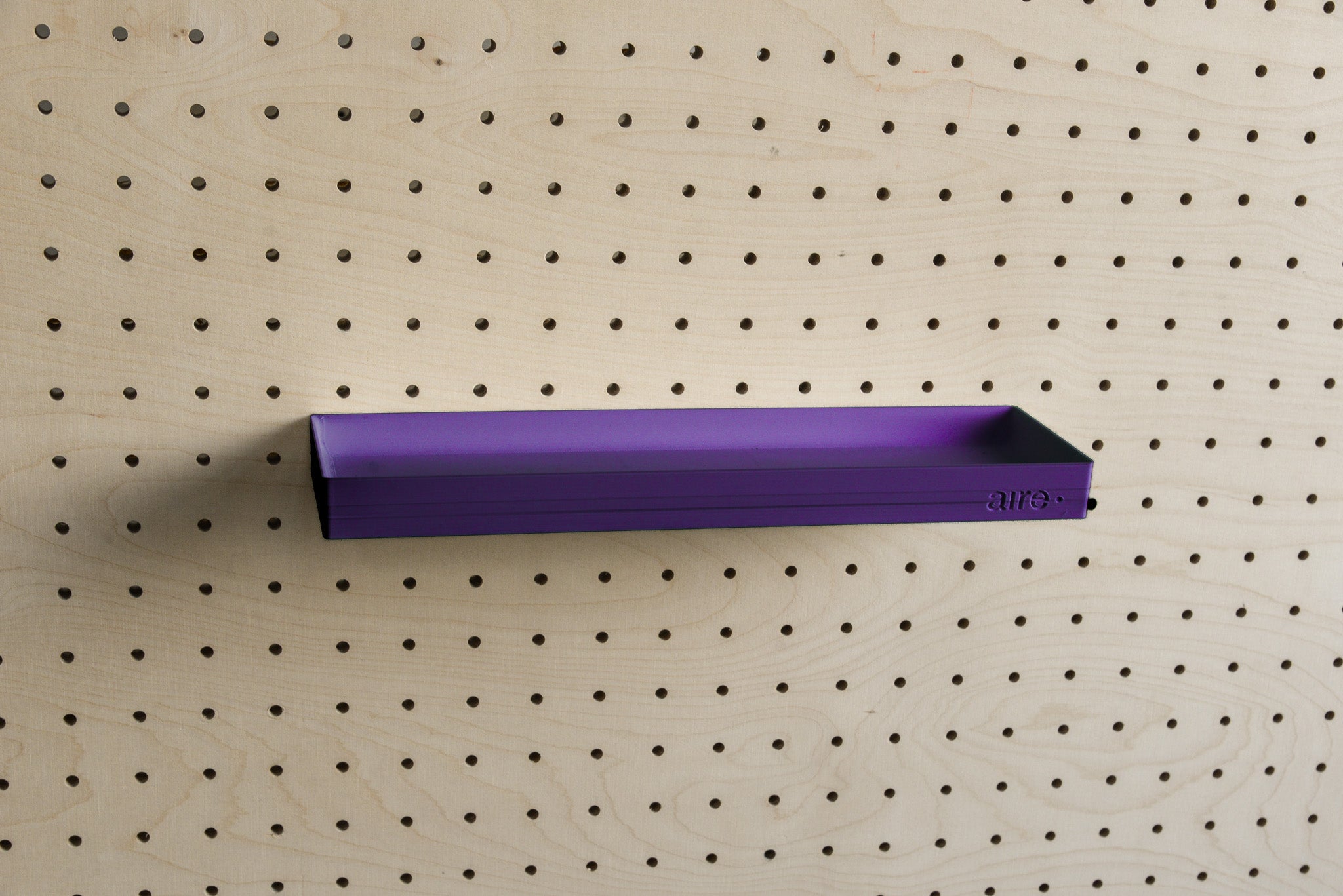Étagère avec rebords pour pegboard – tablette murale de rangement