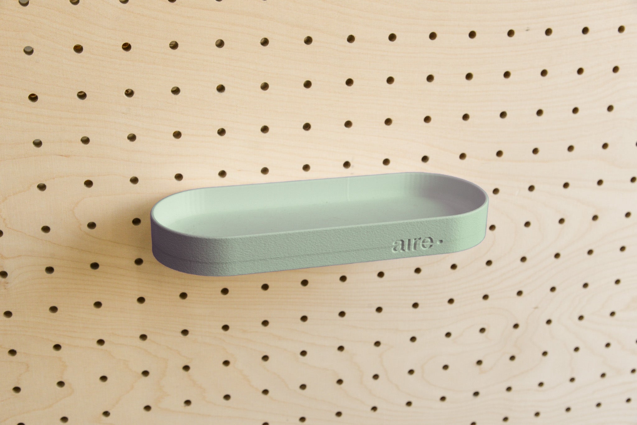 Étagère avec rebords pour pegboard – tablette murale de rangement