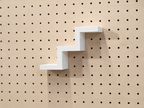 Step Shelf for Pegboard – Minimalist 3D-Printed Object Holder