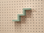 Step Shelf for Pegboard – Minimalist 3D-Printed Object Holder
