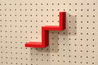 Step Shelf for Pegboard – Minimalist 3D-Printed Object Holder