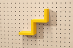 Step Shelf for Pegboard – Minimalist 3D-Printed Object Holder