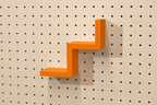 Step Shelf for Pegboard – Minimalist 3D-Printed Object Holder