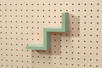 Step Shelf for Pegboard – Minimalist 3D-Printed Object Holder