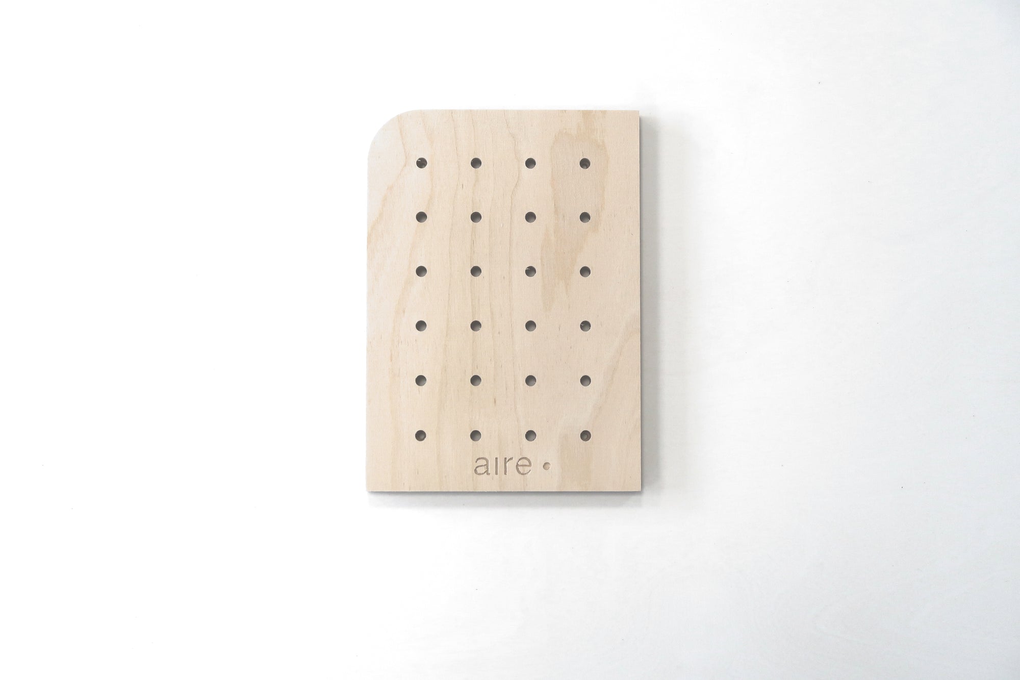 Échantillon pegboard Aire - panneau perforé miniature