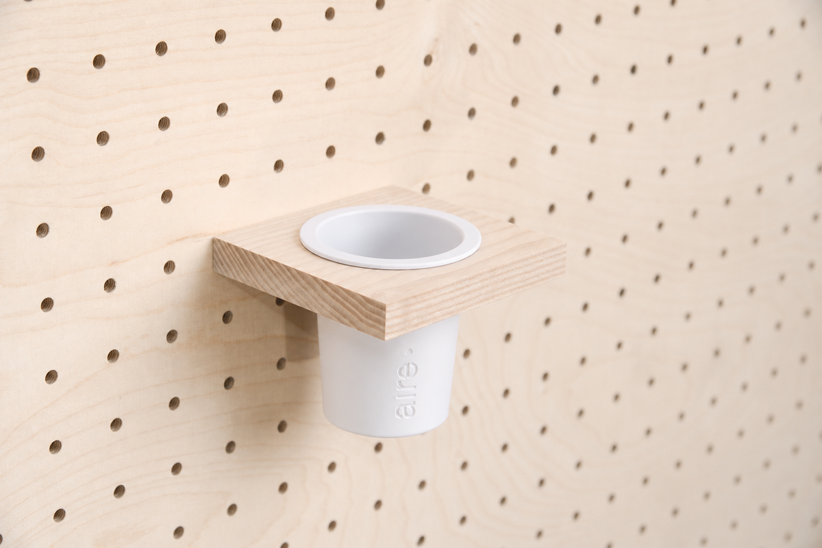 Pot à crayons suspendu pour pegboard – Simple / Blanc