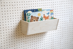 Holzschale für Pegboard als Kinderbücherregal