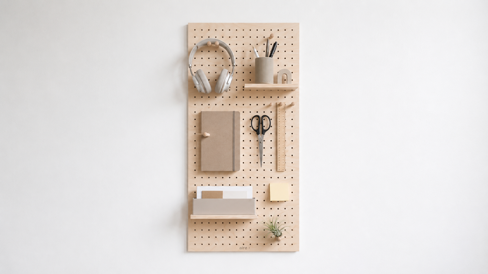 Pegboard aire pour un bureau organisé