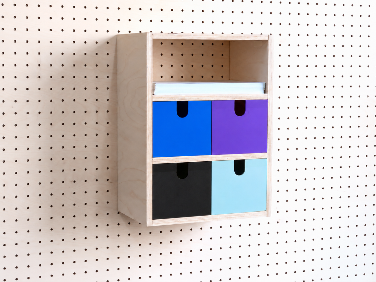 Caja 3 secciones para pegboard con cajones azul, violeta, negro y azul cielo – organizador de pared