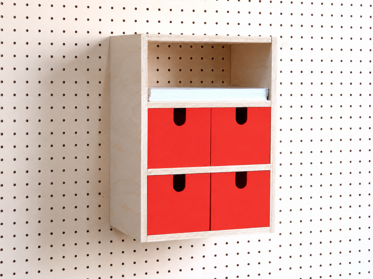 Caja 3 secciones para pegboard con cajones en color rojo – almacenaje de escritorio de pared en abedul