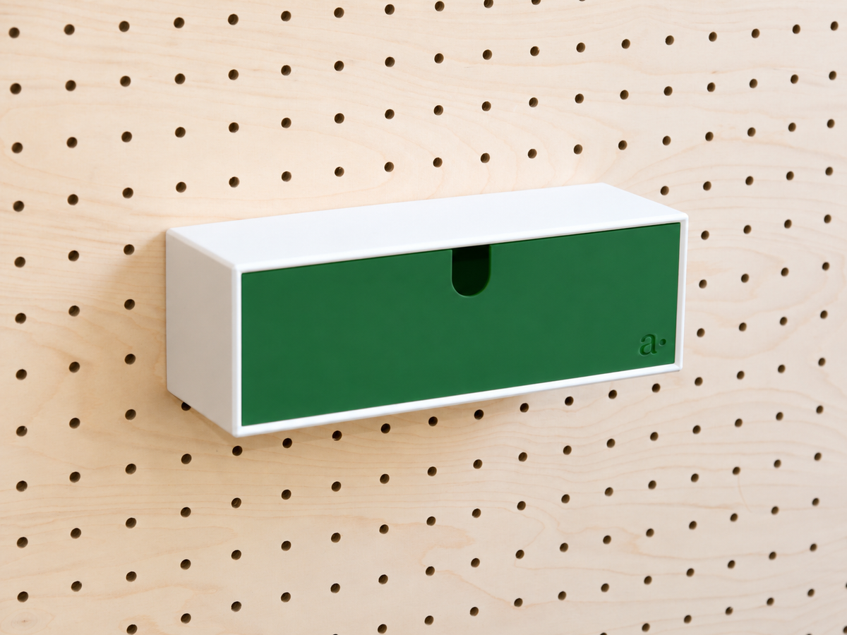 Casier coloré multifonction pour pegboard – 27×9 cm / Vert foncé