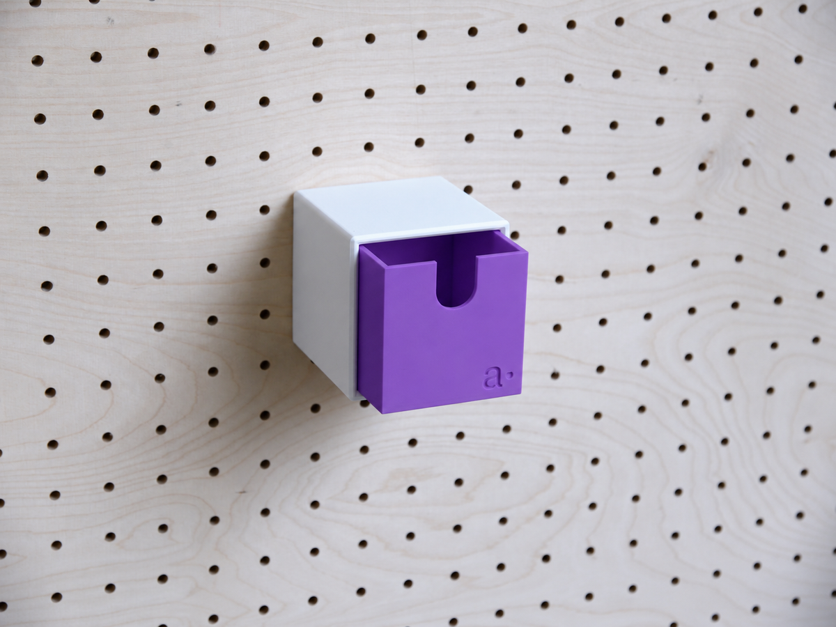 Casier coloré multifonction pour pegboard – 9×9 cm / Violet