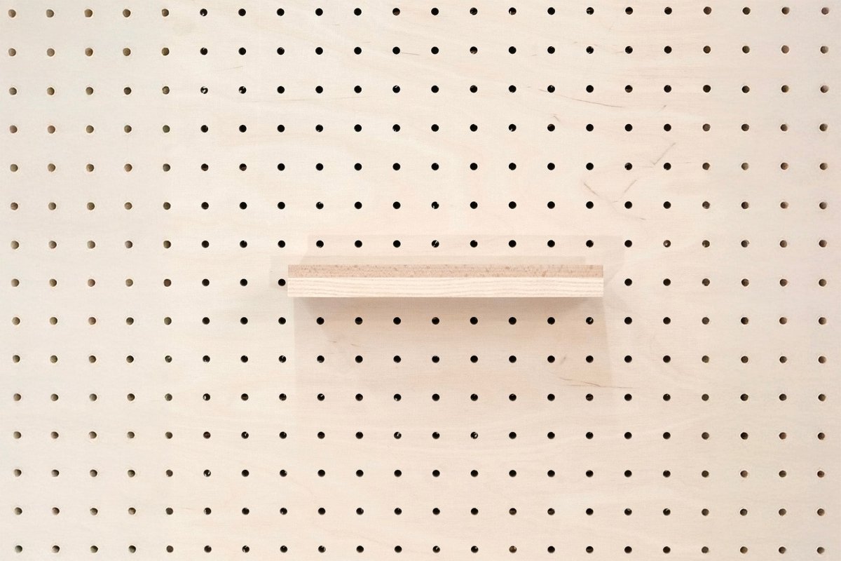 Cimaise en bois pour Pegboard et présentoir pour livre - Accessoires - Aire - A3-1 - 7