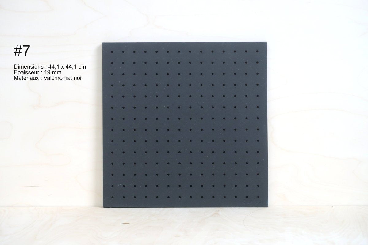Pegboard Valchromat noir en déstockage, pièce n°7 (44,1 x 44,1 cm)