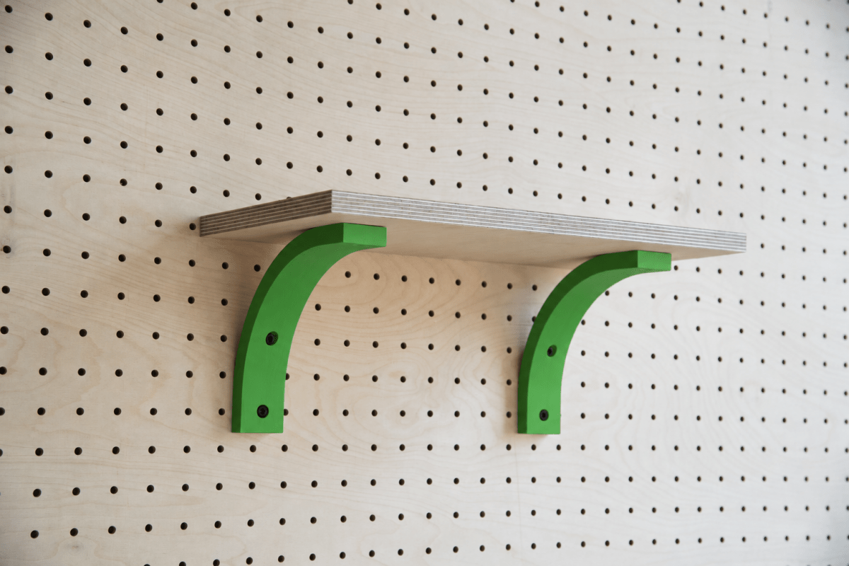 Étagère murale avec équerre pour pegboard – tablette en bois panneau perforé - Aire -  - 9