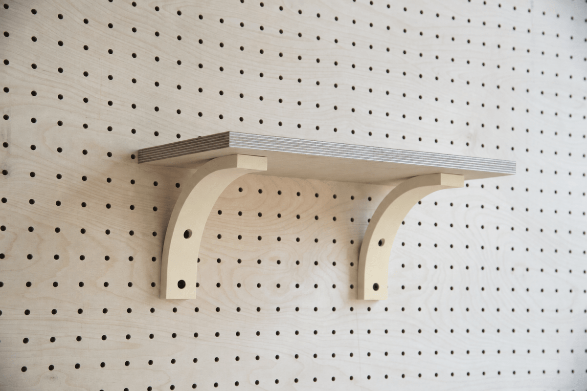 Étagère murale avec équerre pour pegboard – tablette en bois panneau perforé - Aire -  - 7