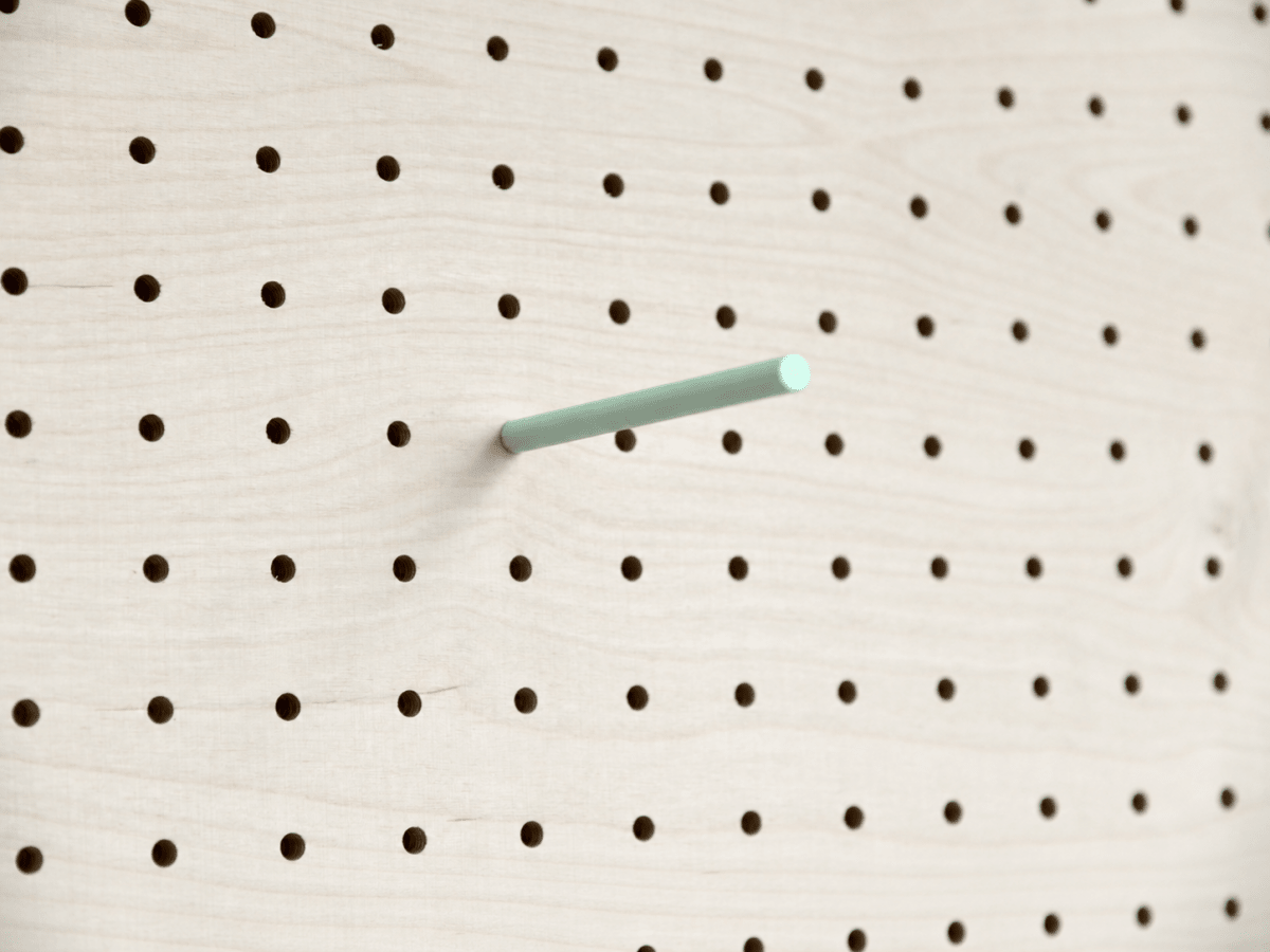 Goupille colorée vert sauge pour pegboard – tige inox gainée – Aire