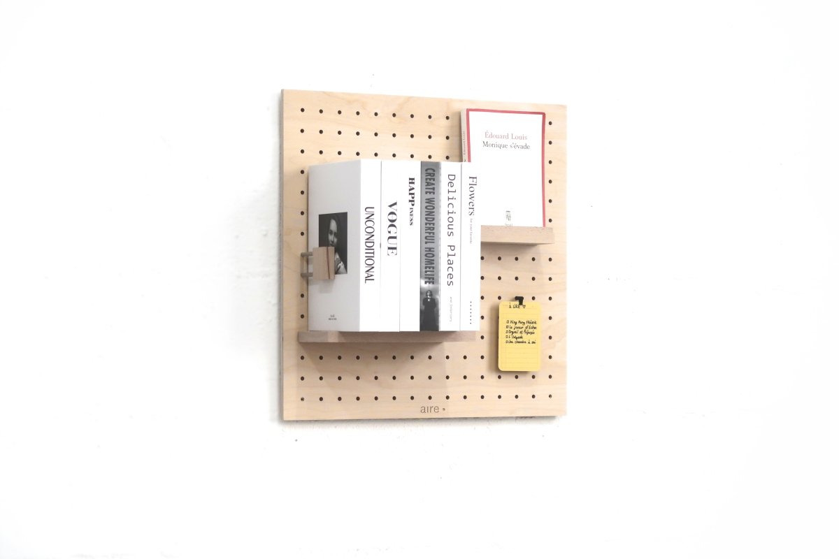 Pegboard Christmas gift - the reader – Aire