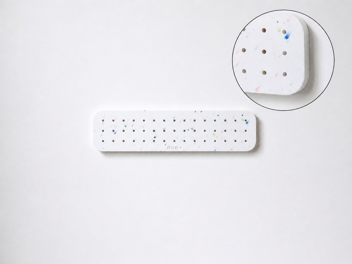 Weiß gesprenkeltes Pegboard Polygood im Streifenformat