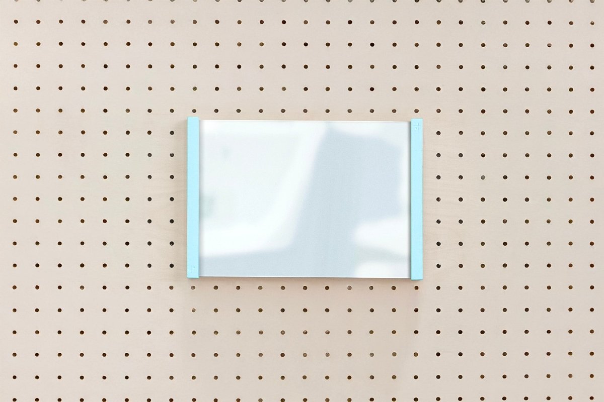 Porte affiche Support d’Information en Plexi - Accessoires - Aire - A218-3 - 26