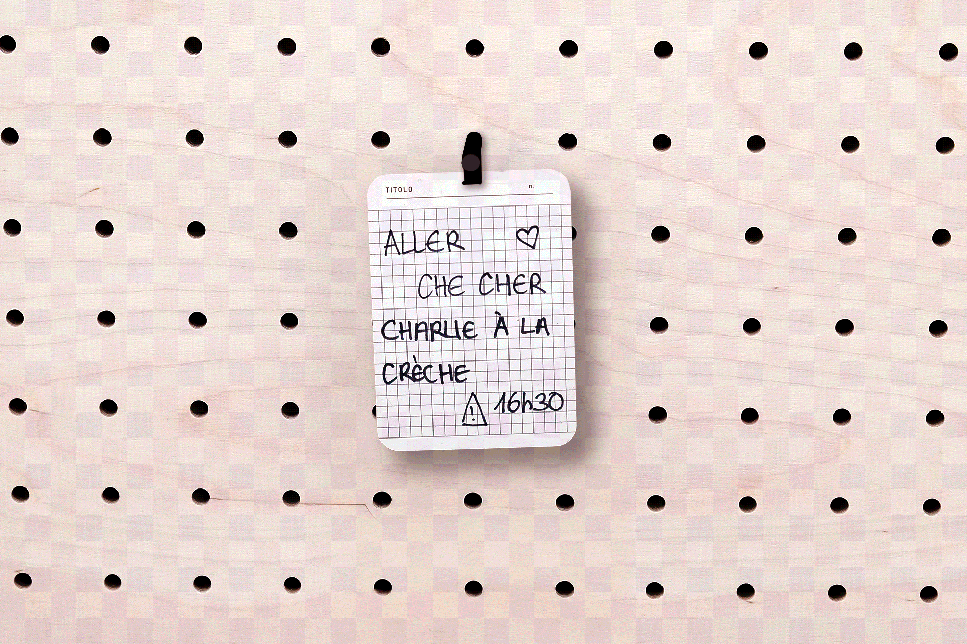 Porte-photos et pinces à cartes pour pegboard – accessoire pour panneau perforé Aire