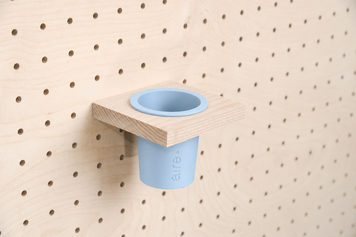 Pot à crayons suspendu pour pegboard – Simple / Bleu Ciel