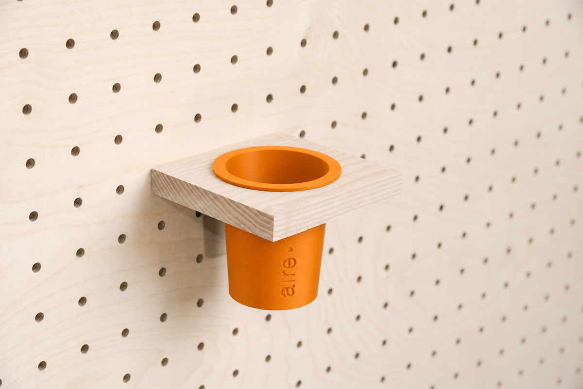 Pot à crayons suspendu pour pegboard – Simple / Orange