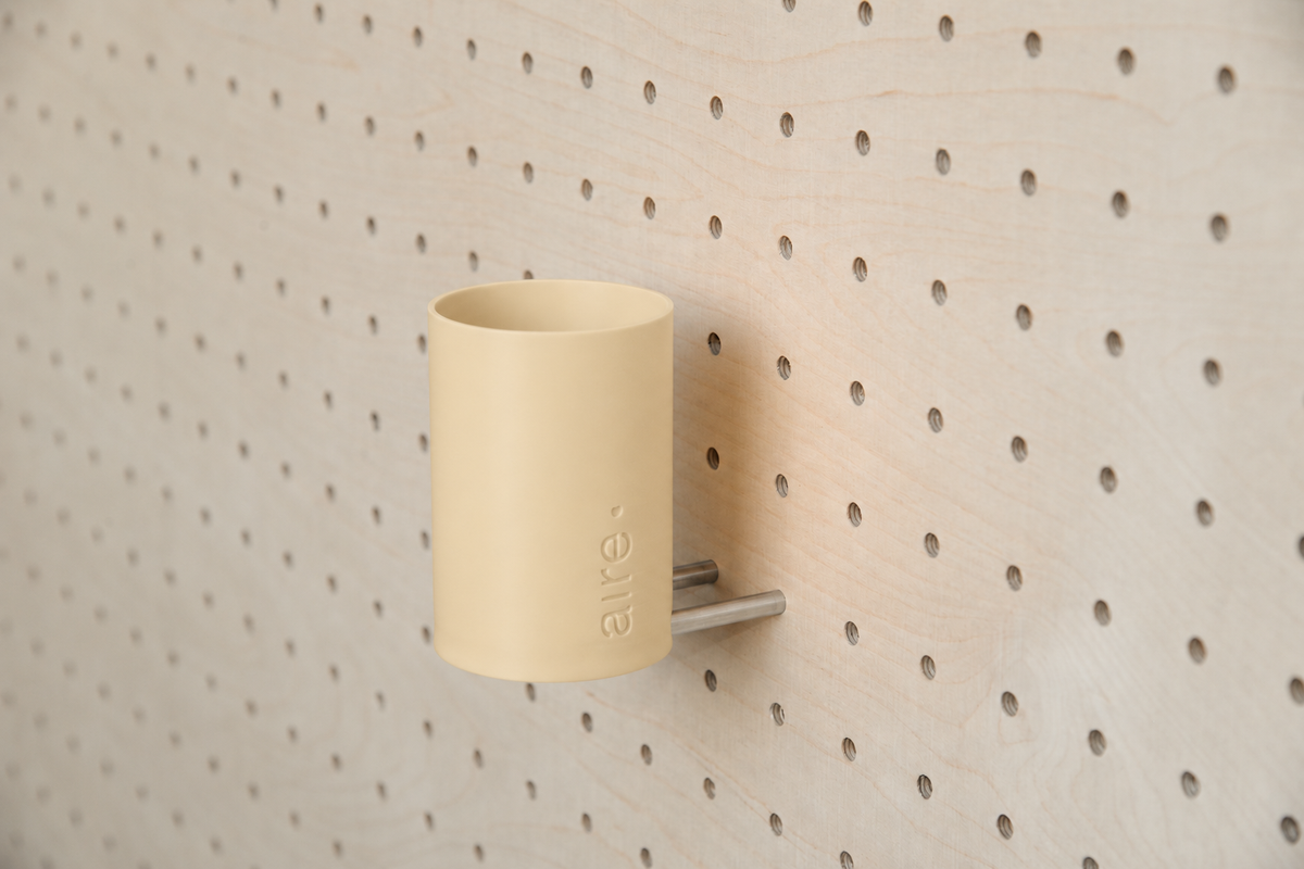 Pot à stylos flottant pour pegboard – Beige