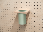 Pot à ustensiles pour pegboard – accessoire pour panneau perforé Aire