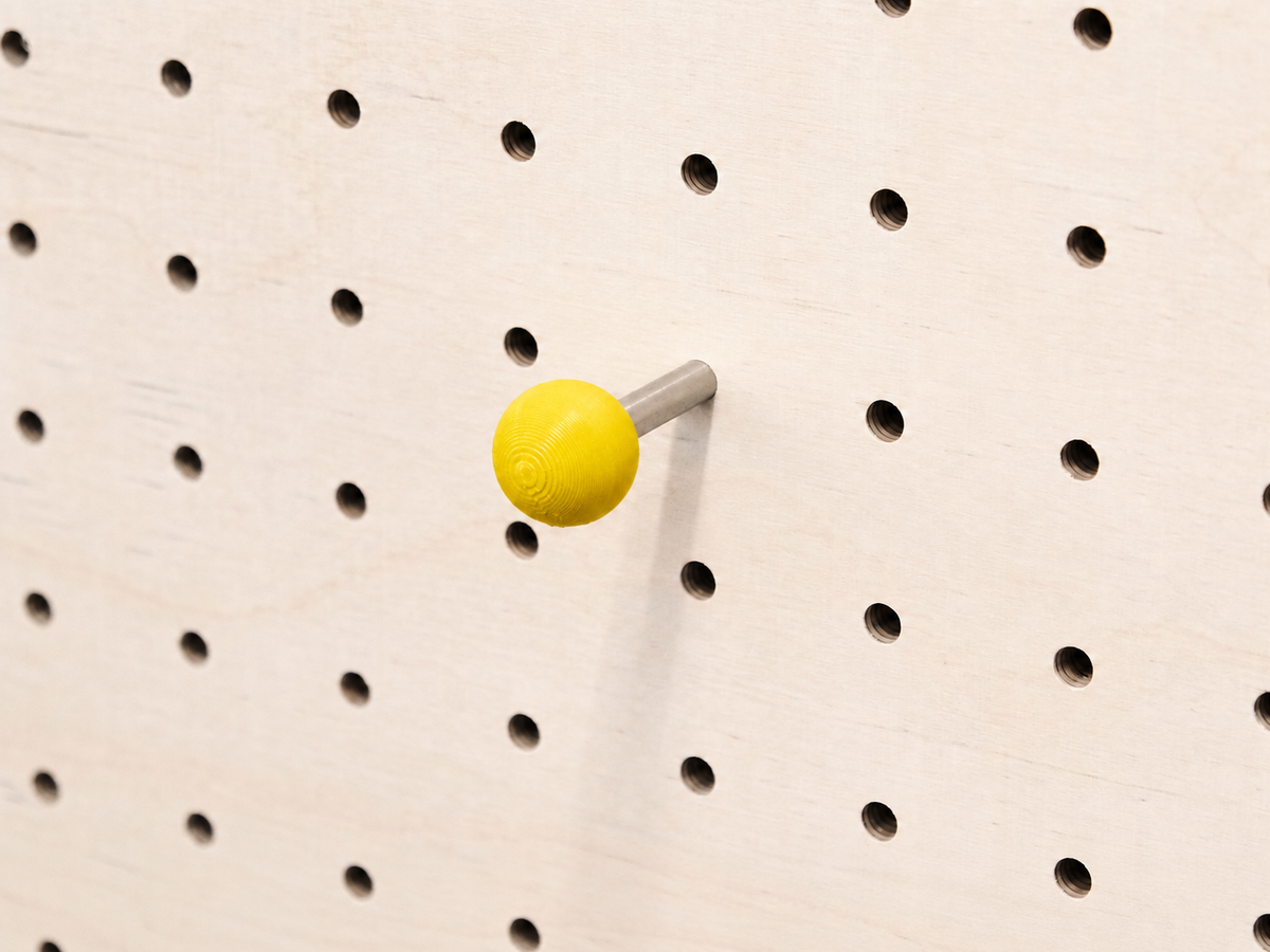 Yellow peg for pegboard – Aire