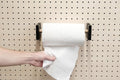 Porte rouleau essuie - tout pour Pegboard - Accessoires - Aire - A102-17 - 1