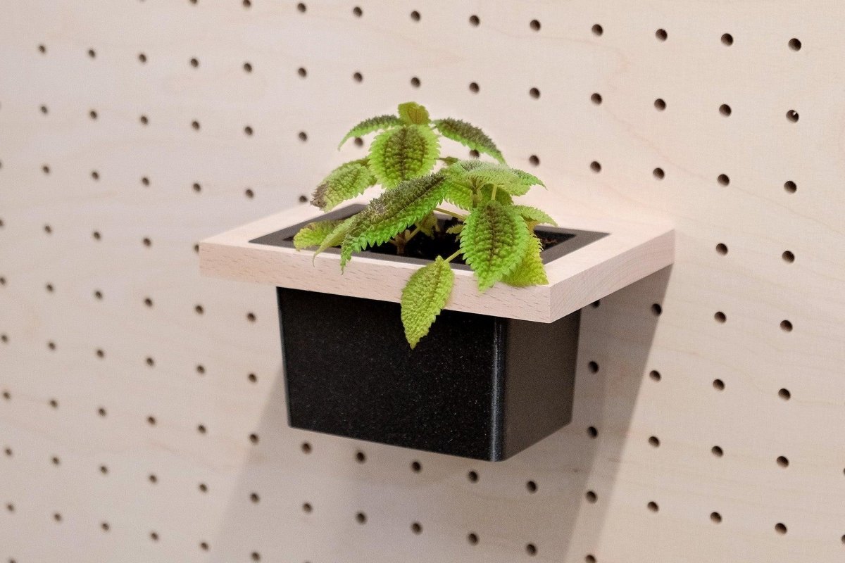 Hängender Blumentopf für Pegboard