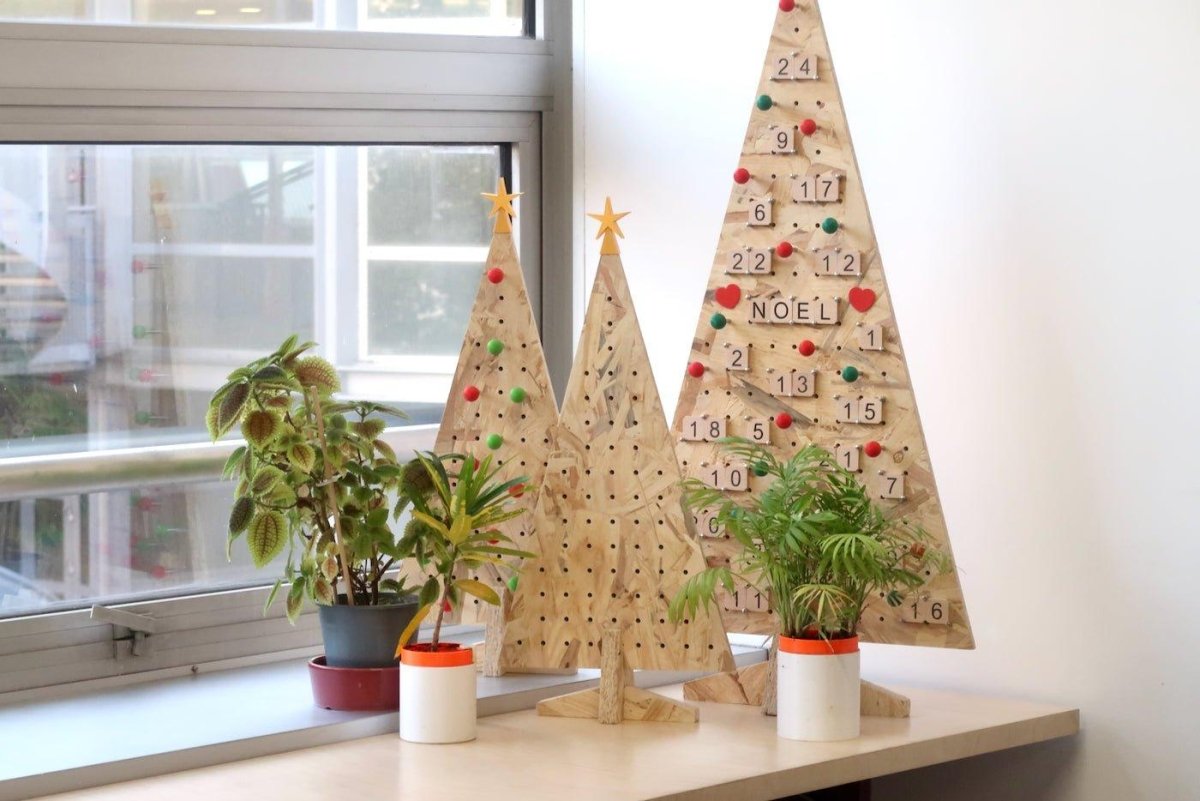 Sapin de Noël en bois écologique et durable - Aire - SAP1 - 1